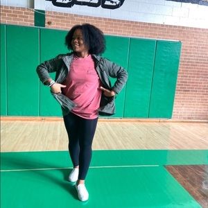 Meet your Posher, Charis